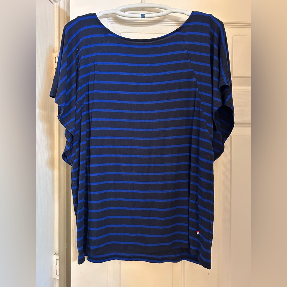 Tommy Hilfiger Plus Blue/Navy Striped Shirt. XXL.